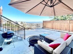 2BR Executive High Ceiling King Suite w/ Bay Views - Image 3