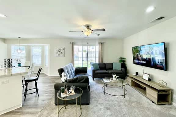 Luxury 4BR Family Home w/ King Suite + Game Room - Image 1