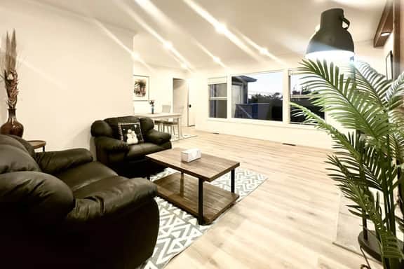 Modern Design • WFH • King Bed for Longer Stays - Image 4